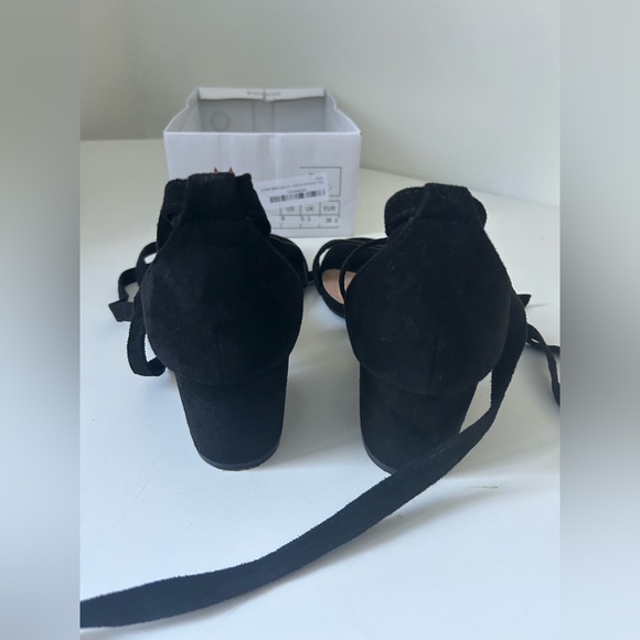 Trufox Marci Black Strappy Suede Faux Size 8 - Picture 10 of 16